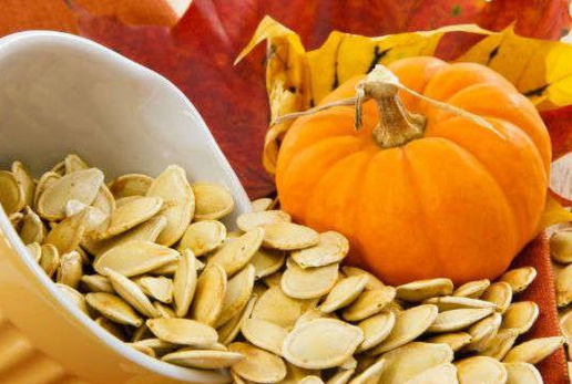 Dầu hạt bí ngô có thể giúp điều trị mụn trứng cá?