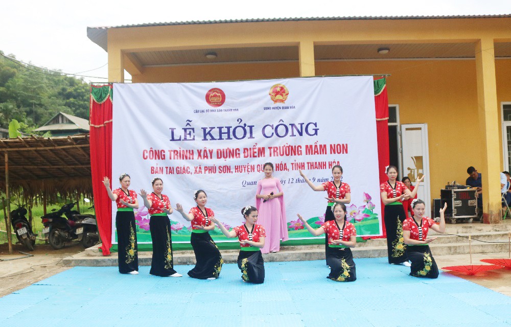 CLB Nhà báo Thanh Hóa tài trợ 300 triệu đồng xây dựng điểm Trường Mầm non Bản Tai Giác CLB Nhà báo Thanh Hóa tài trợ 300 triệu đồng xây dựng điểm Trường Mầm non Bản Tai Giác