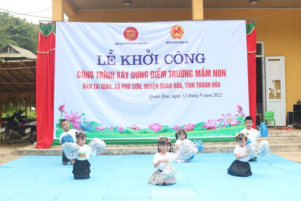 CLB Nhà báo Thanh Hóa tài trợ 300 triệu đồng xây dựng điểm Trường Mầm non Bản Tai Giác CLB Nhà báo Thanh Hóa tài trợ 300 triệu đồng xây dựng điểm Trường Mầm non Bản Tai Giác