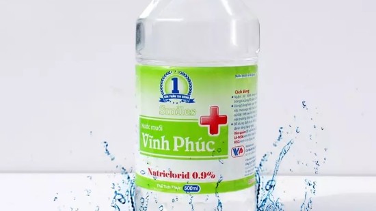 Thu hồi trên toàn quốc lô Nước muối Vĩnh Phúc kém chất lượng