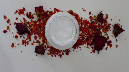 Thu hồi trên toàn quốc kem dưỡng trắng da Epop không đạt tiêu chuẩn chất lượng