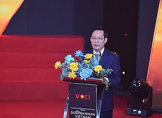 Chủ tịch Liên đoàn Thương mại và Công nghiệp Việt Nam (VCCI) Phạm Tấn Công. Chủ tịch Liên đoàn Thương mại và Công nghiệp Việt Nam (VCCI) Phạm Tấn Công.