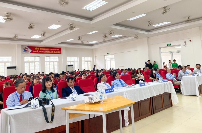 Hội thảo thu hút đông đảo các nhà khoa học, giảng viên, giáo viên và sinh viên tham gia.