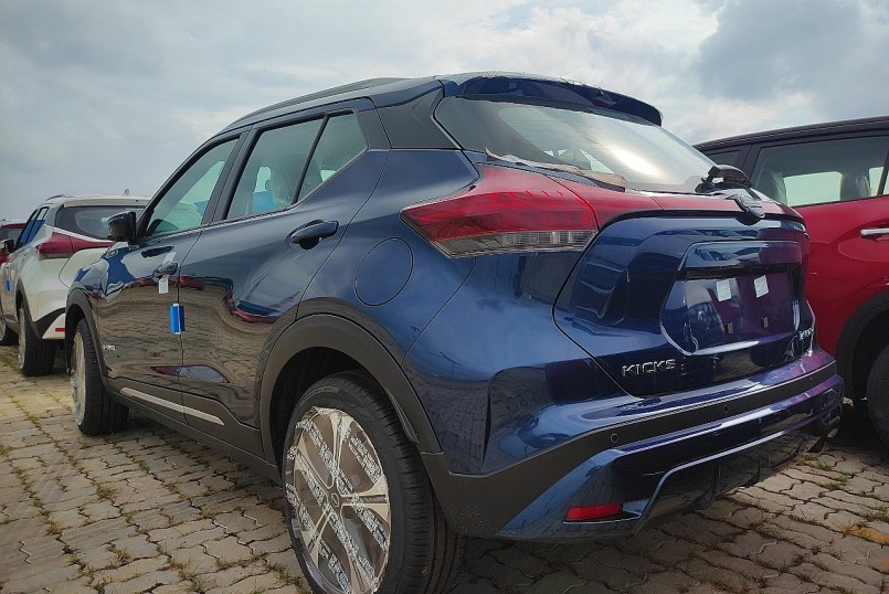 Nissan Việt Nam đã chính thức thông báo ra mắt Kicks 2022 vào chiều ngày 2/11 với 2 phiên bản Nissan Việt Nam đã chính thức thông báo ra mắt Kicks 2022 vào chiều ngày 2/11 với 2 phiên bản