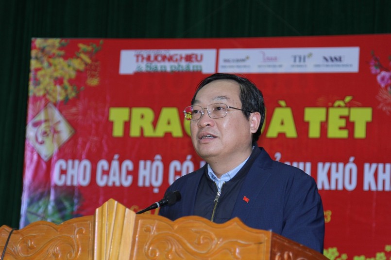 Hà Tĩnh: TCĐT Thương hiệu & Sản Phẩm phối hợp tổ chức chương trình tết vì người nghèo Hà Tĩnh: TCĐT Thương hiệu & Sản Phẩm phối hợp tổ chức chương trình tết vì người nghèo