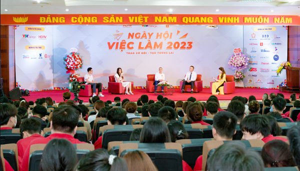 Các đại biểu tham dự toạ đàm. Các đại biểu tham dự toạ đàm.