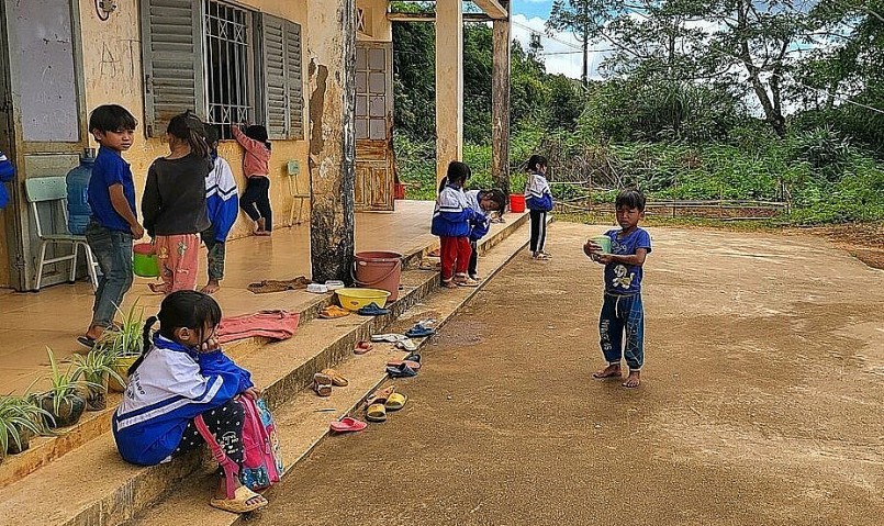 Học sinh điểm trường Ty Tu, trường Tiểu học Đăk Hà, hồi giữa tháng 4. (Ảnh: Nhà trường cung cấp) Học sinh điểm trường Ty Tu, trường Tiểu học Đăk Hà, hồi giữa tháng 4. (Ảnh: Nhà trường cung cấp)