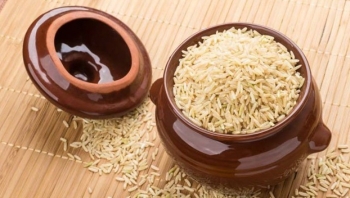 Đặt một hũ gạo nhỏ trong tủ quần áo, điều bất ngờ sẽ xảy ra