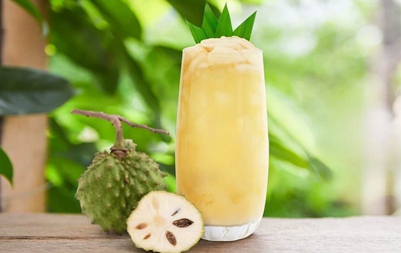 Giá mãng cầu xiên tăng vọt được cho là từ hiệu ứng trà mãng cầu. Giá mãng cầu xiên tăng vọt được cho là từ hiệu ứng trà mãng cầu.