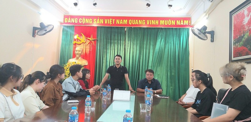 Tạp chí Thương hiệu & Sản phẩm gặp mặt sinh viên Học viện Phụ nữ Việt Nam đến kiến tập Tạp chí Thương hiệu & Sản phẩm gặp mặt sinh viên Học viện Phụ nữ Việt Nam đến kiến tập
