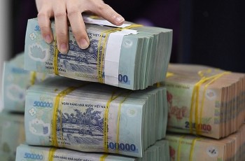 Lãi suất tiết kiệm chạm đáy, đầu tư tiền vào đâu để sinh lời?