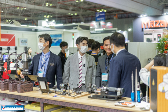 Plastics & Rubber Vietnam giới thiệu nhiều công nghệ, máy móc mới nhất và các giải pháp tiên tiến từ khắp nơi trên thế giới Plastics & Rubber Vietnam giới thiệu nhiều công nghệ, máy móc mới nhất và các giải pháp tiên tiến từ khắp nơi trên thế giới