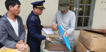 Lạng Sơn: Phát hiện phương tiện vận chuyển hơn 1.700 sản phẩm nhập lậu