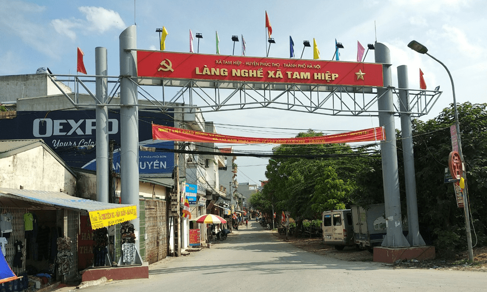 Đường đi vào làng Hoà Thôn, xã Tam Hiệp - Phúc Thọ Đường đi vào làng Hoà Thôn, xã Tam Hiệp - Phúc Thọ