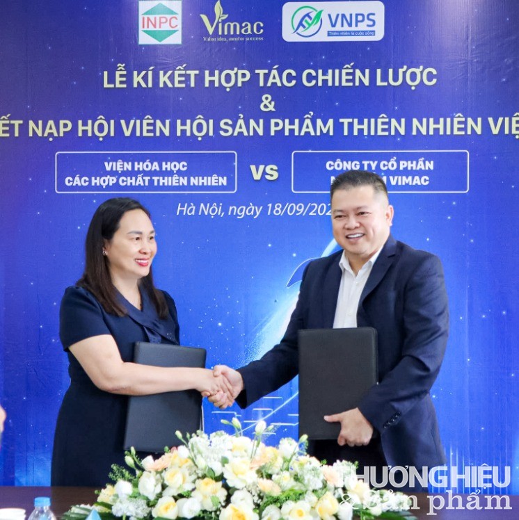 Lễ ký kết Biên bản hợp tác chiến lược - Lễ kết nạp hội viên Hội Khoa học các sản phẩm thiên nhiên Việt Nam