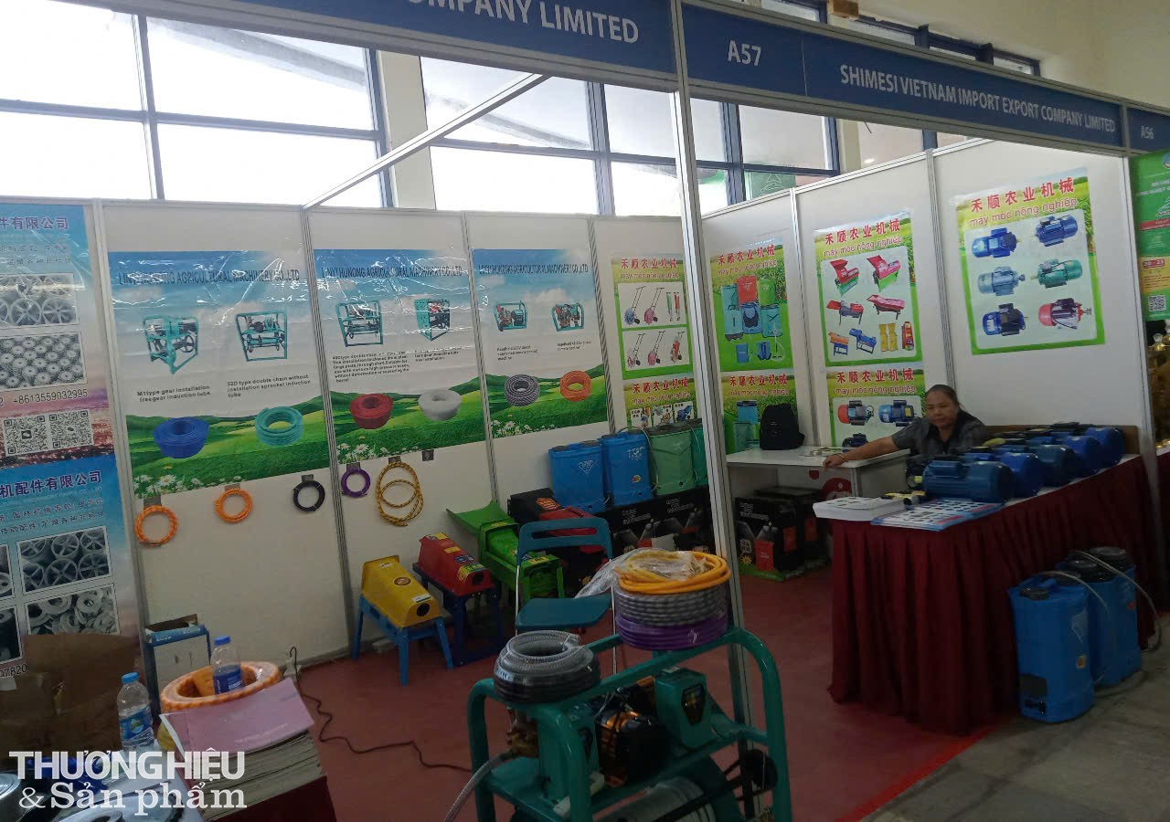 Các doanh nghiệp Trung Quốc mang đến Hội chợ triển lãm Nông nghiệp Quốc tế AgroViet 2024 nhiều sản phẩm cơ khí phục vụ ngành nông nghiệp. Các doanh nghiệp Trung Quốc mang đến Hội chợ triển lãm Nông nghiệp Quốc tế AgroViet 2024 nhiều sản phẩm cơ khí phục vụ ngành nông nghiệp.