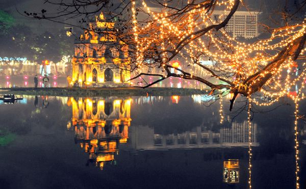 Những địa điểm vui chơi Giáng sinh ở Hà Nội được giới trẻ "săn đón"