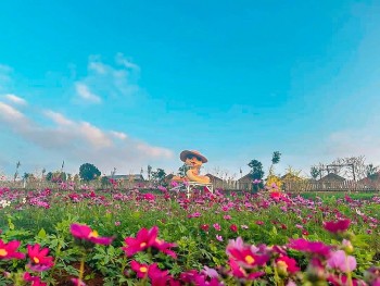 Linh vật rắn "gây bão" mạng ở Quảng Trị của nghệ nhân Đinh Văn Tâm