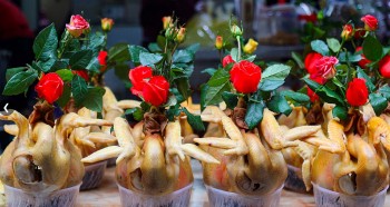 "Chợ nhà giàu"  tấp nập kẻ bán, người mua đồ cúng ông Công ông Táo