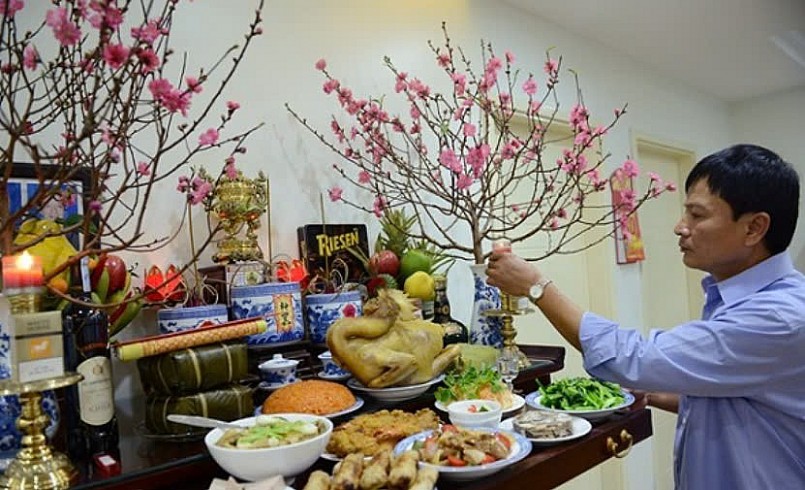 Cúng giao thừa Tết Ất Tỵ 2025 trong nhà hay ngoài trời trước để đón tài lộc? Cúng giao thừa Tết Ất Tỵ 2025 trong nhà hay ngoài trời trước để đón tài lộc?