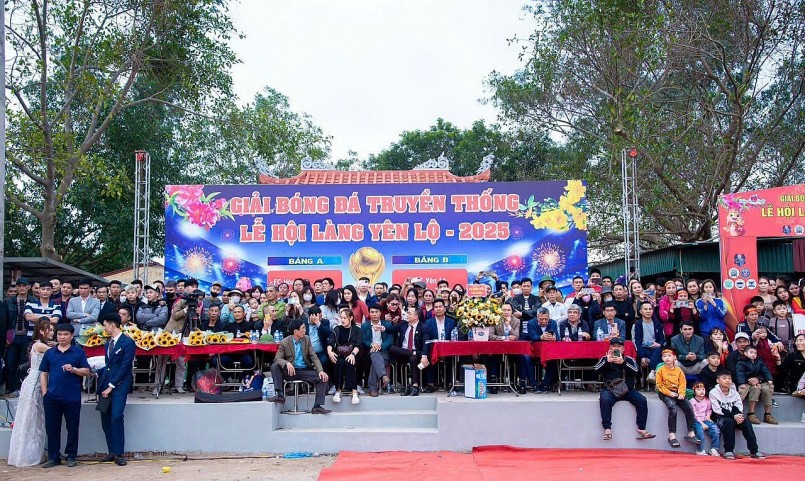 undefined Khai mạc giải bóng đá lần thứ 2 lễ hội truyền thống đình Yên Lộ, Yên Nghĩa xuân Ất tỵ năm 2025
