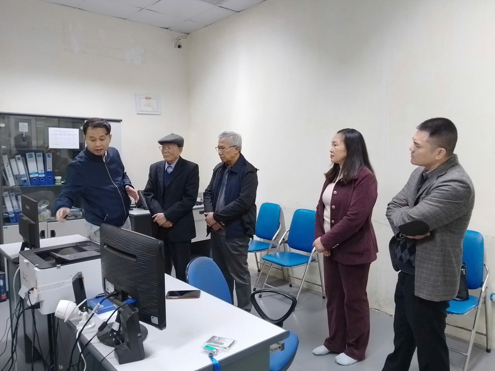 Ứng dụng công nghệ bức xạ trong nghiên cứu và phát triển sản phẩm thiên nhiên Ứng dụng công nghệ bức xạ trong nghiên cứu và phát triển sản phẩm thiên nhiên