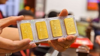 Giá vàng thế giới cao nhất mọi thời đại, trong nước diễn biến thế nào?