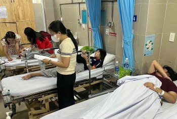 37 người nhập viện sau khi ăn bánh mì, Cục An toàn thực phẩm vào cuộc