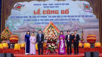 "Hội chùa Tây Phương" chính thức khai hội và đón nhận danh hiệu Di sản văn hóa phi vật thể Quốc gia