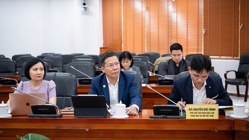 Các đại biểu tham dự cuộc làm việc Các đại biểu tham dự cuộc làm việc