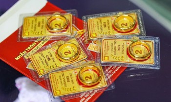 Giá vàng mất mốc 100 triệu đồng/lượng