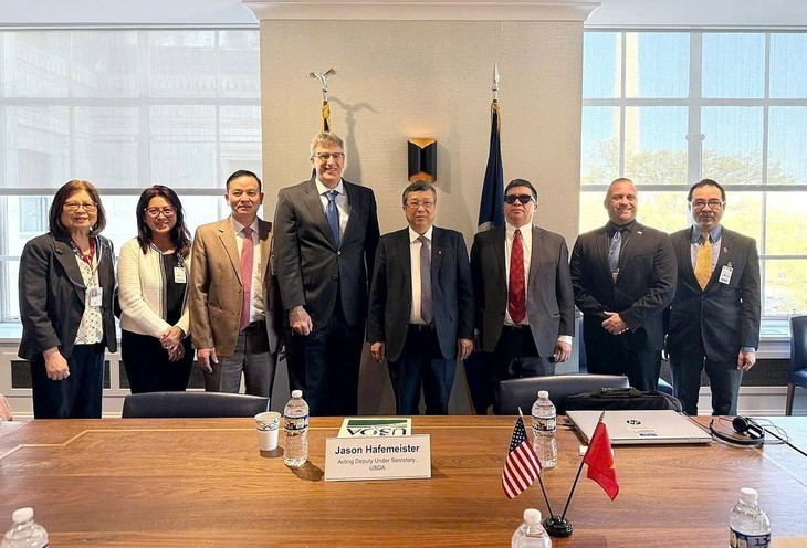 Bộ Nông nghiệp Hoa Kỳ tiếp đoàn công tác Bộ Nông nghiệp và Môi trường Việt Nam tại thủ đô Washington D.C - Ảnh: ICD
