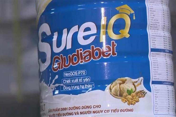 Một nhãn hiệu sữa bột giả do các đối tượng sản xuất (Ảnh: VTV). Một nhãn hiệu sữa bột giả do các đối tượng sản xuất (Ảnh: VTV).