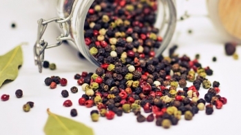 Giá tiêu tiến sát mốc 160.000 đồng/kg