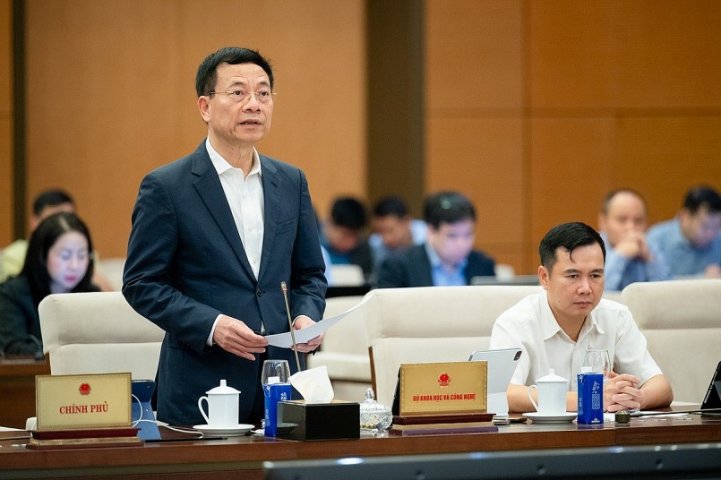 Bộ trưởng Bộ Khoa học và Công nghệ Nguyễn Mạnh Hùng Bộ trưởng Bộ Khoa học và Công nghệ Nguyễn Mạnh Hùng