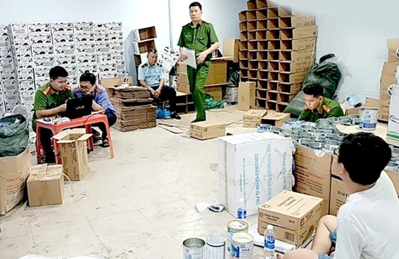 Công an và lực lượng chức năng