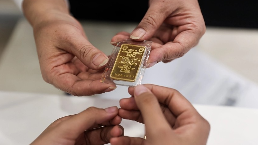 Giá vàng tăng "nóng", Phó Thủ tướng yêu cầu xử lý nghiêm đầu cơ, thao túng