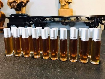 Tinh dầu bách xanh, dược liệu quý hiếm giữa đại ngàn