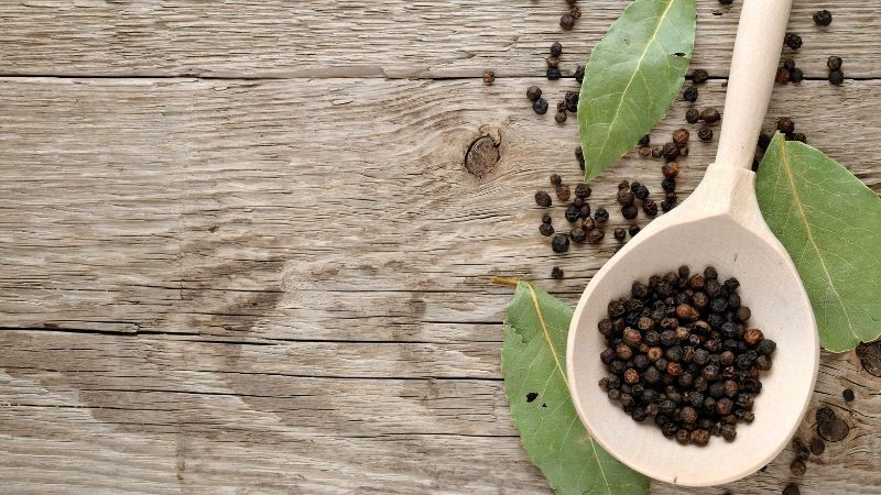  Giá tiêu hôm nay 23/4 giảm nhẹ 500 đồng/kg so với hôm qua.