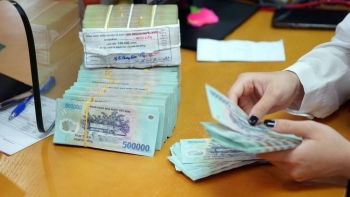 Một “ông lớn” ngân hàng tăng lãi suất huy động sau kỳ nghỉ lễ