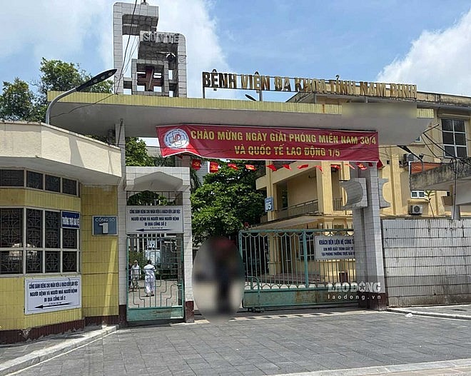 Bệnh viện Đa khoa tỉnh Nam Định - nơi xảy ra vụ việc lan truyền trên mạng xã hội. Ảnh: Hà Vi Bệnh viện Đa khoa tỉnh Nam Định - nơi xảy ra vụ việc lan truyền trên mạng xã hội. Ảnh: Hà Vi