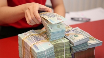 Lãi suất ngân hàng nóng trở lại: Bac A Bank vọt lên 6,2%/năm