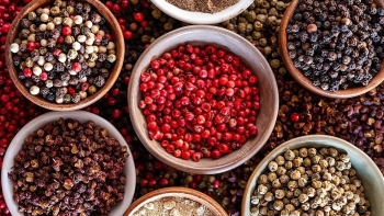 Thị trường tiêu nội địa giằng co, giá quốc tế có xu hướng nhích nhẹ