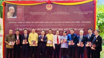 Ra mắt sách song ngữ "Bác Hồ ở Thái Lan"