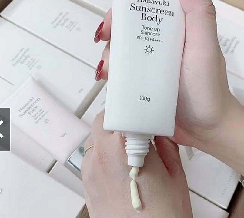 Lô sản phẩm Hanayuki Sunscreen Body (hộp 1 tuýp 100g) bị thu hồi. Lô sản phẩm Hanayuki Sunscreen Body (hộp 1 tuýp 100g) bị thu hồi.