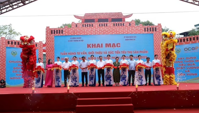 Tuần hàng OCOP 2025: Cầu nối hàng Việt – người Việt Tuần hàng OCOP 2025: Cầu nối hàng Việt – người Việt