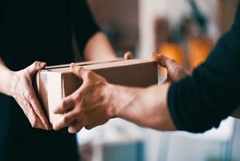 VCCI đề xuất không miễn thuế nhập khẩu với hàng thương mại điện tử giá thấp