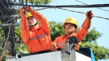 Tiêu thụ điện lập đỉnh giữa cao điểm nắng nóng kéo dài