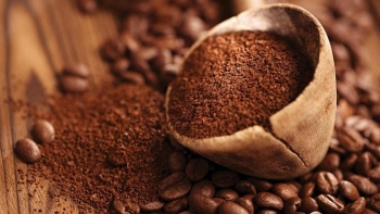 Giá cà phê giảm mạnh do nguồn cung dồi dào
