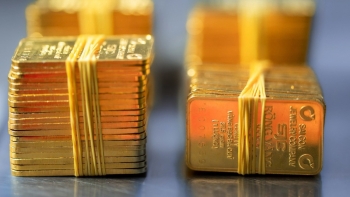 Giá vàng SJC vọt lên gần 118 triệu đồng/lượng, chuyên gia kiến nghị cải tổ chính sách
